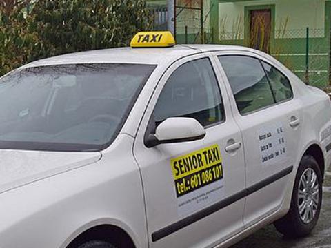 Senior taxi (Foto: MěÚ Kroměříž) Senior taxi (Foto: MěÚ Kroměříž)